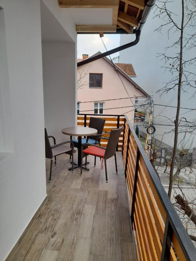 V & V Studio Apartments Ni Exterior foto