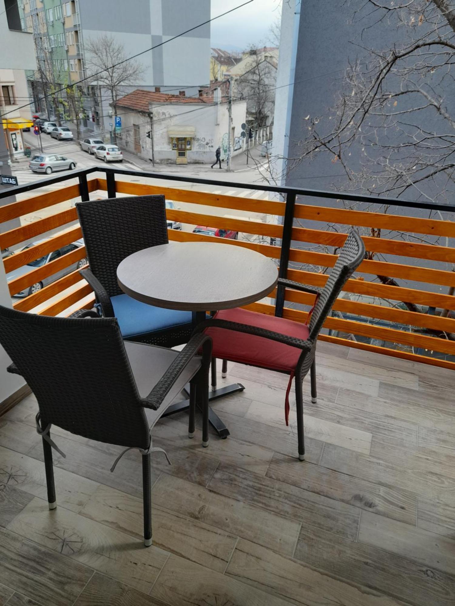 V & V Studio Apartments Ni Cameră foto